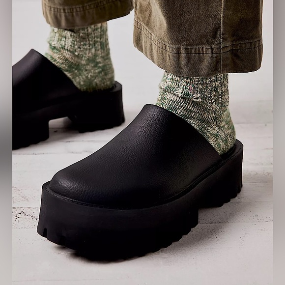 Jeffrey Campbell Shoes - NEW Jeffrey Campbell Bae Platform Mules